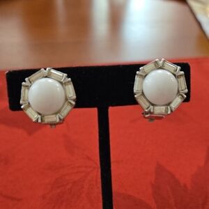 CLOSET CLEAN OUT!!!  Vintage White Lucite and Rhinestone Silver Clip-on Earrings